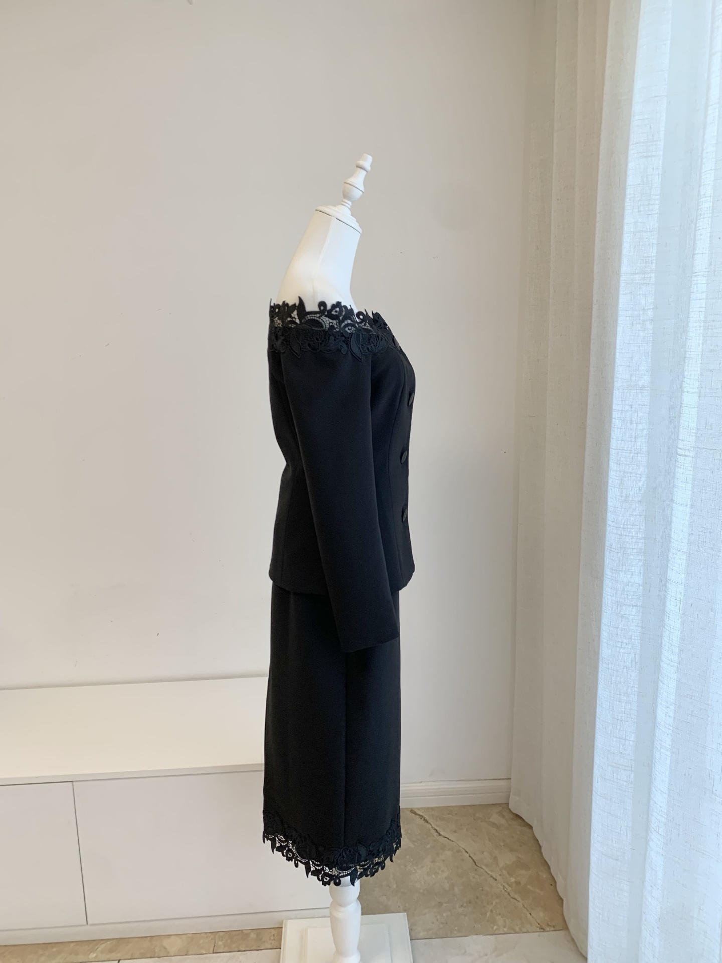 Women Floral Embroidery Black  - Midi Skirt Floral ulasan dan harga